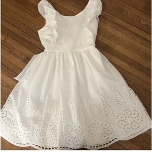 Disney Princess Dress Size 4/5 (XS) Girl’s White Eyelet Cotton Ruffles Back Tie